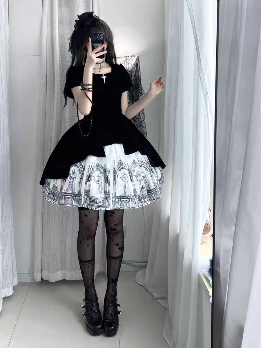 【Nocturne of the Dead】Velvet irregular hem skirt