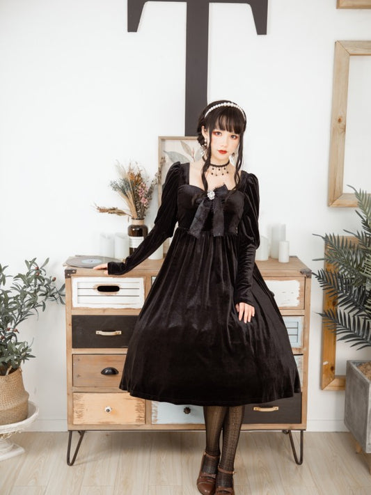 Lilith's Kiss Classic Long Sleeve One-piece