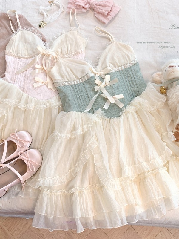 Sweet Lolita Bow Jacquard Retro Suspender Puffy Dress