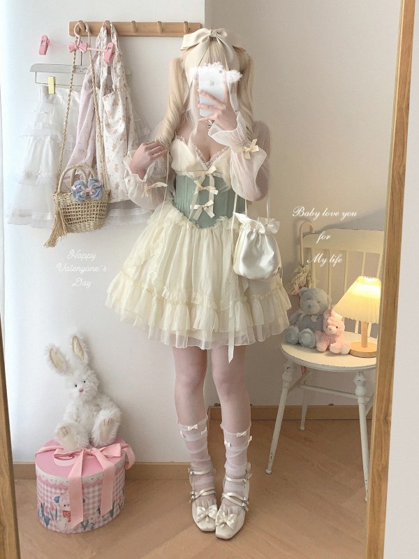 Sweet Lolita Bow Jacquard Retro Suspender Puffy Dress